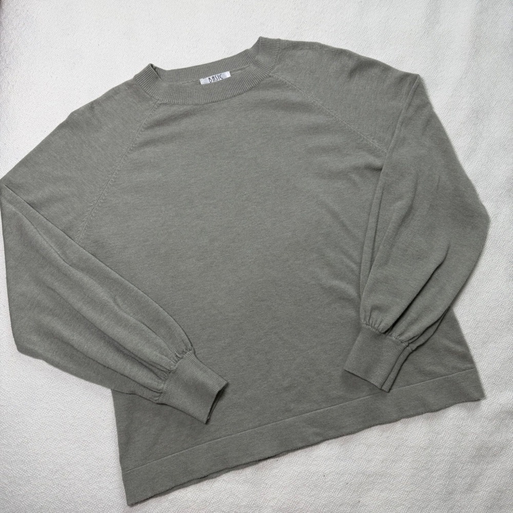 Basic Milano Sage Green Raglan Crewneck Sweater Puffed Cuff Minimalist Large